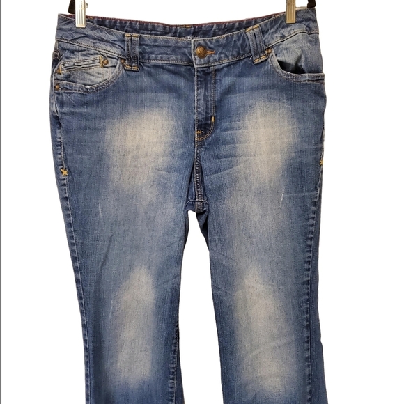 Lane Bryant Boot Cut Jeans with Distressed Look Size 18 - Picture 3 of 4